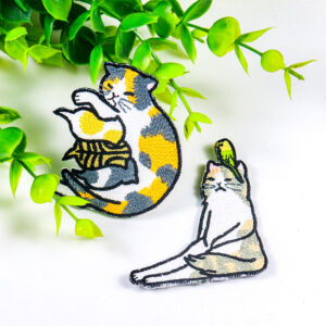 embroidery animal cloth sticker cat feeding cat Patches sticker DIY handmade clothing iron sticker