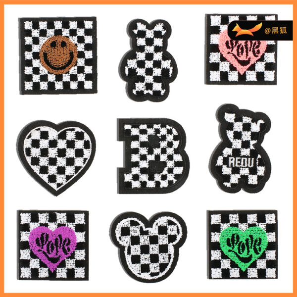 square embroidery cloth sticker cartoon face bear embroidery Patches sticker embroidery grid pattern