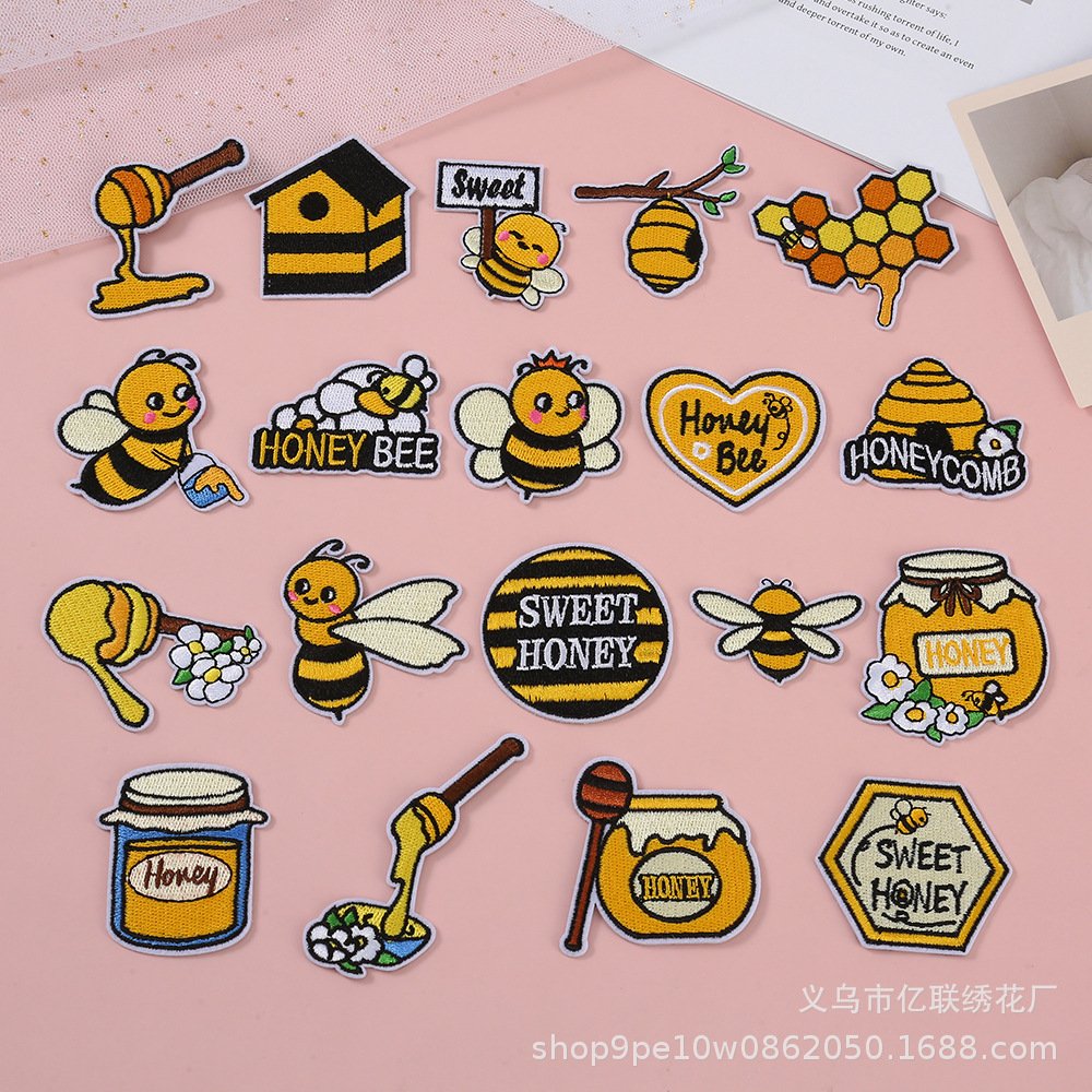 Embroidery cloth stickers, cartoon little bee embroidery cloth stickers handmade DIY decoration self-adhesive patch stickers clothing accessories